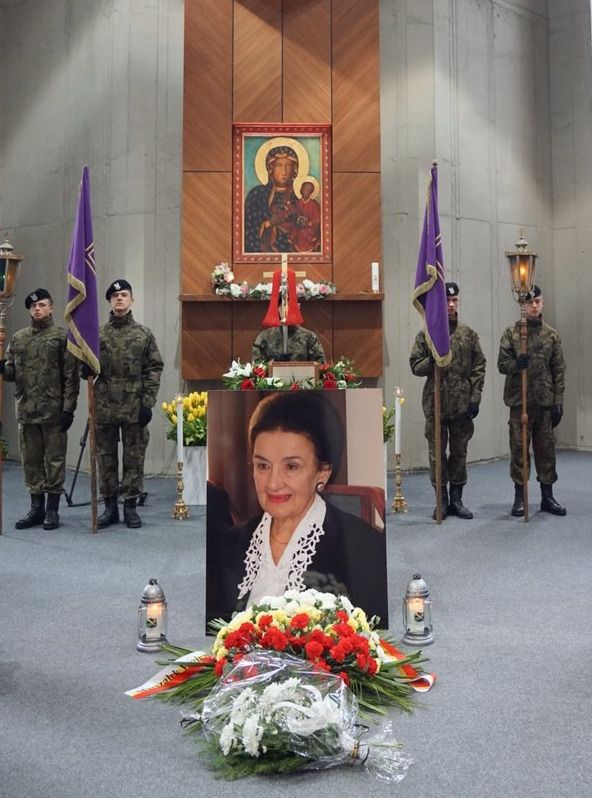 pogrzeb Karoliny Kaczorowskiej 4